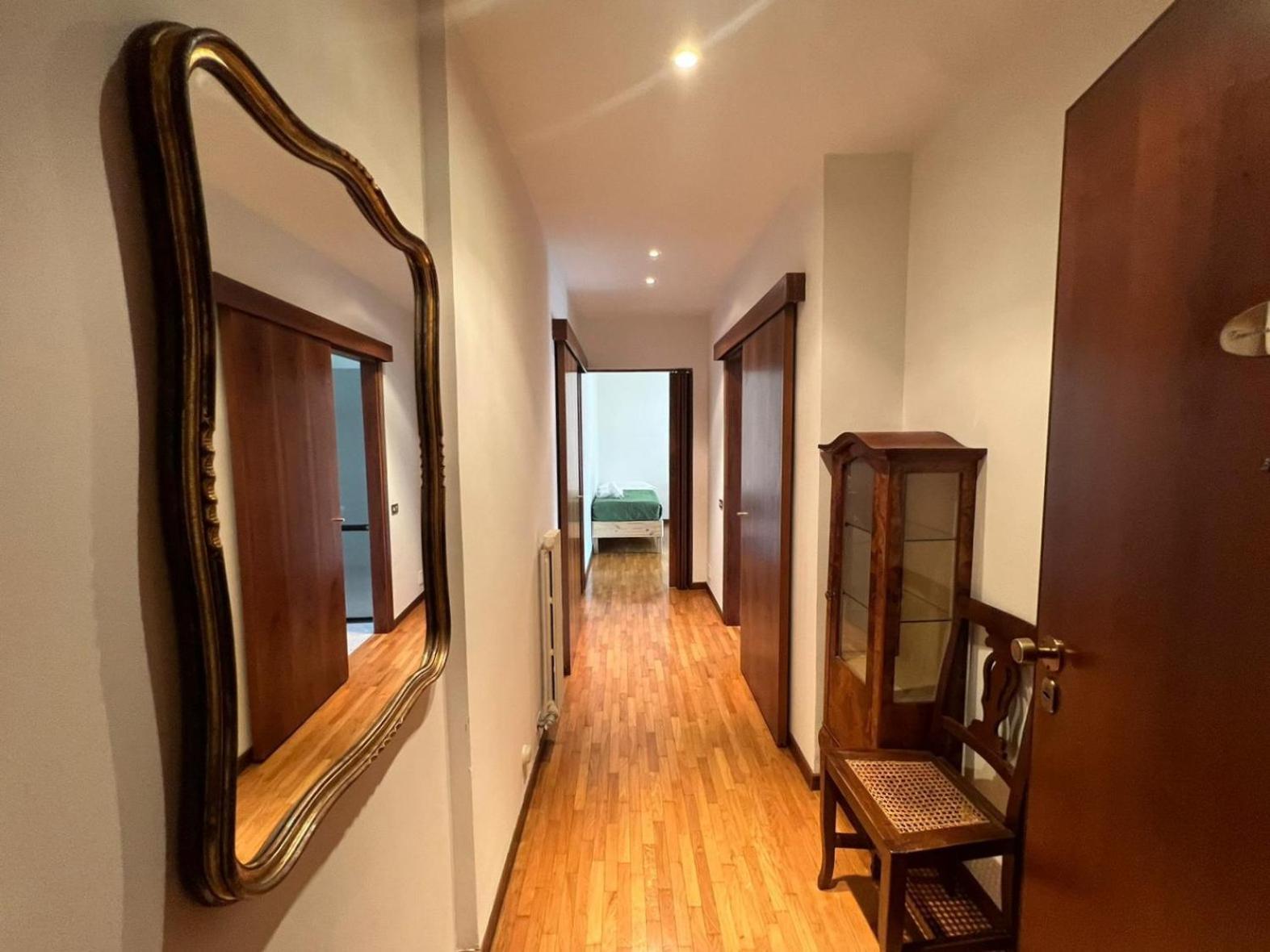 Marconi Rooms And Apartments Verona Ngoại thất bức ảnh