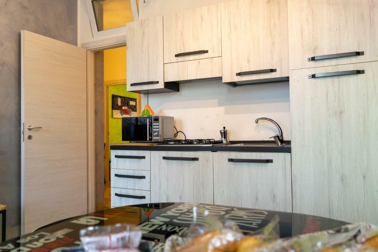 Marconi Rooms And Apartments Verona Ngoại thất bức ảnh