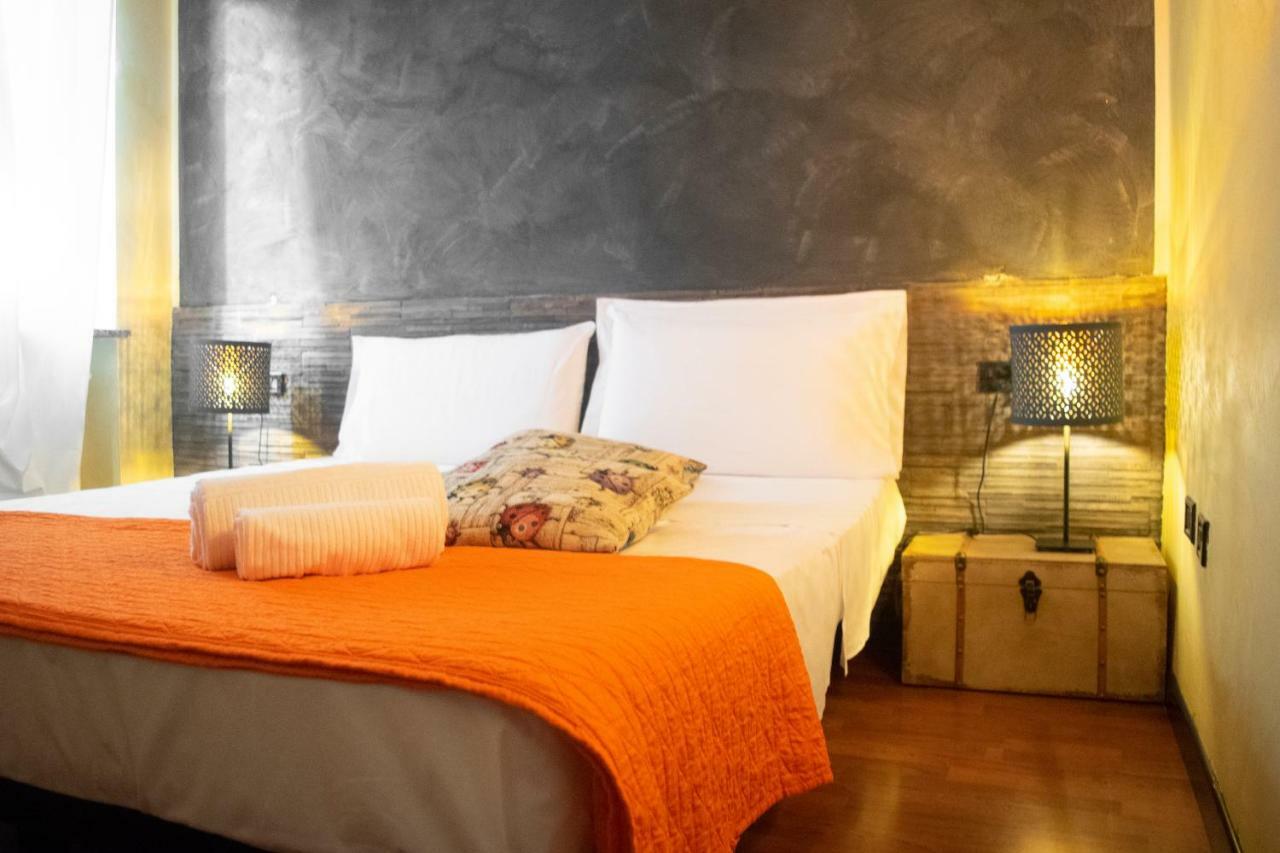 Marconi Rooms And Apartments Verona Ngoại thất bức ảnh